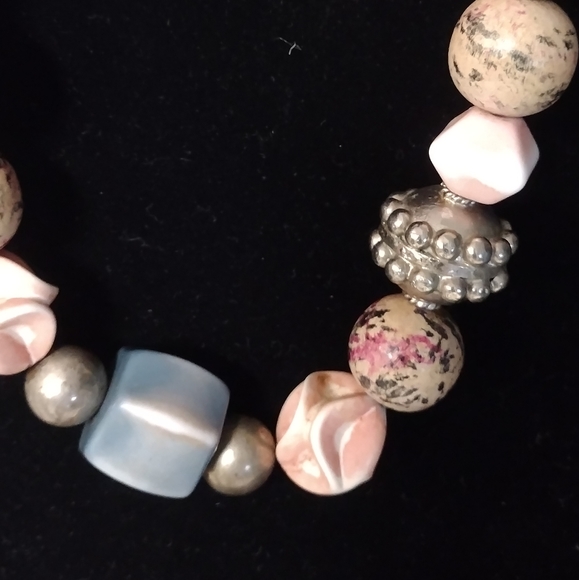 Lot of Vintage Necklaces - Picture 2 of 14